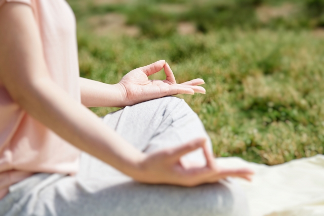 ヨガ　瞑想
