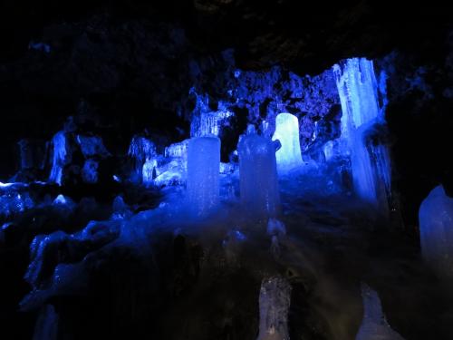 鳴沢氷穴　河口湖　富士山