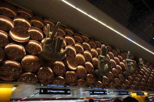 インド　デリー空港