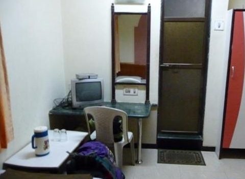 ムンバイ　mumbai Hotel Oasis　ゲストハウス