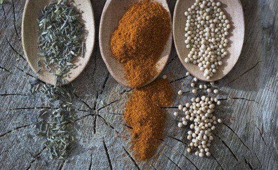 アーユルヴェーダ　スパイス