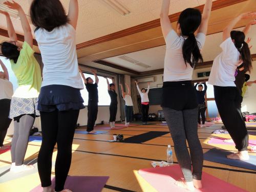 太陽礼拝108回　イベント　ヨガ　アーサナ