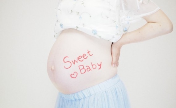 妊婦　マタニティヨガ