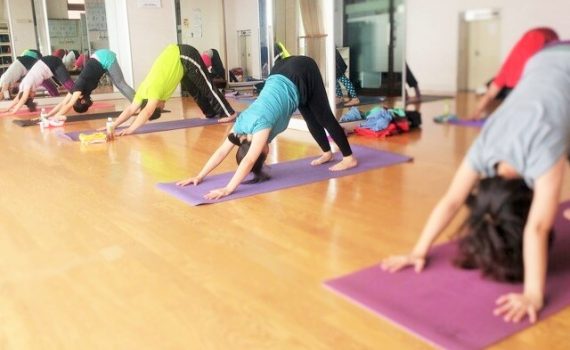 アシュタンガヨガ　ダウンドッグ