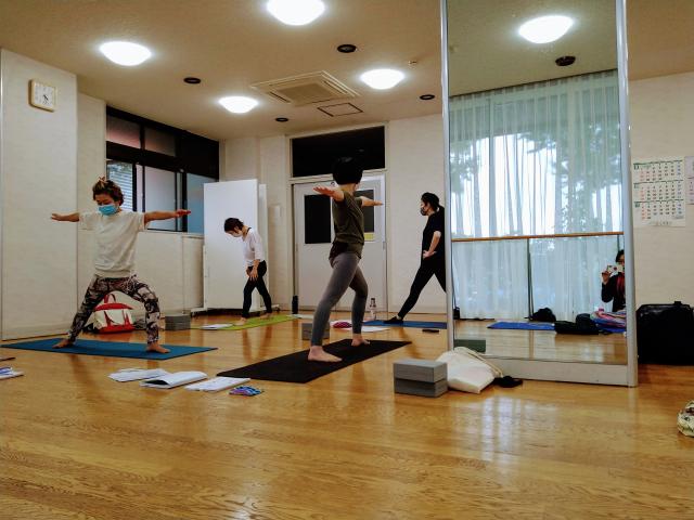 ヨガ指導者養成講座 RYT200