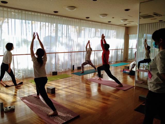 ヨガ指導者養成講座 RYT200