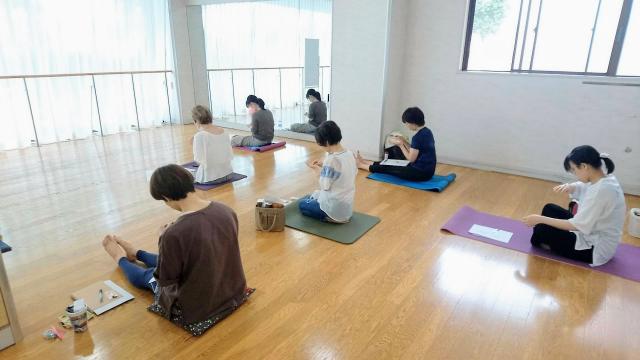 新潟県長岡市　マインドフルネス　瞑想　ヨガ