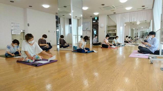 新潟県長岡市　マインドフルネス　瞑想　ヨガ