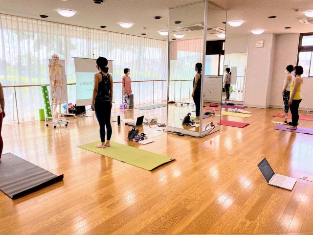 新潟県長岡市　ヨガ解剖学　太陽礼拝