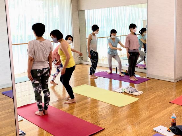 新潟県長岡市　ヨガ解剖学　太陽礼拝