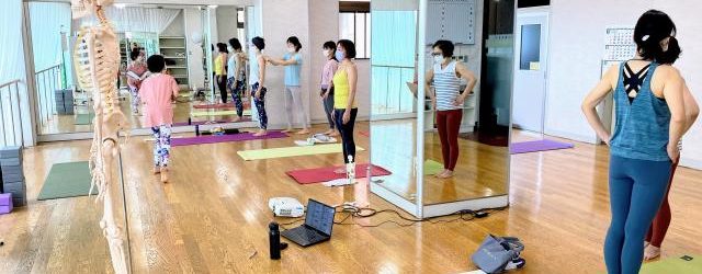 新潟県長岡市　ヨガ解剖学　太陽礼拝