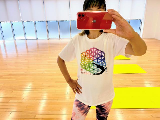 ヨガッサ　Tシャツ